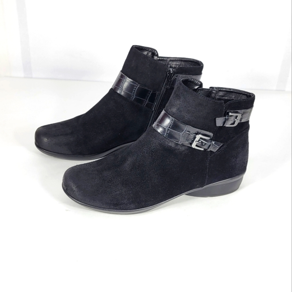 Naturalizer Suede Boots #592 Size 9M